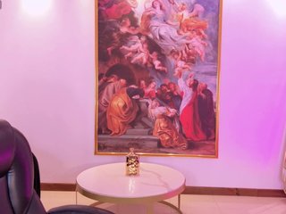 NiaSalvatore Porn Show