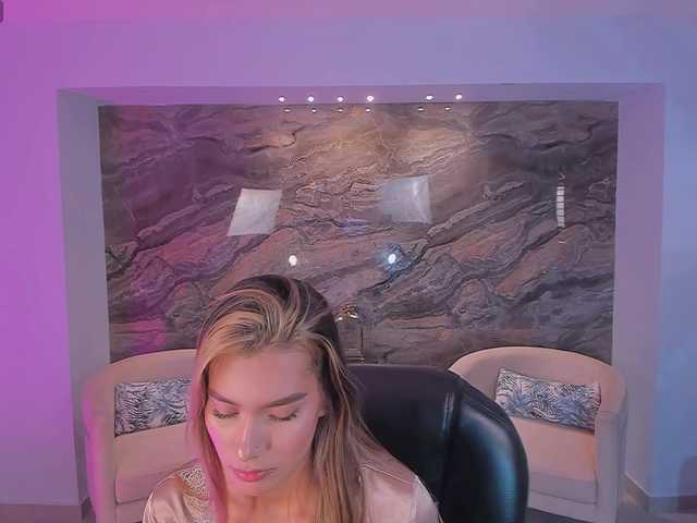 NiaSalvatore live cam on BongaCams