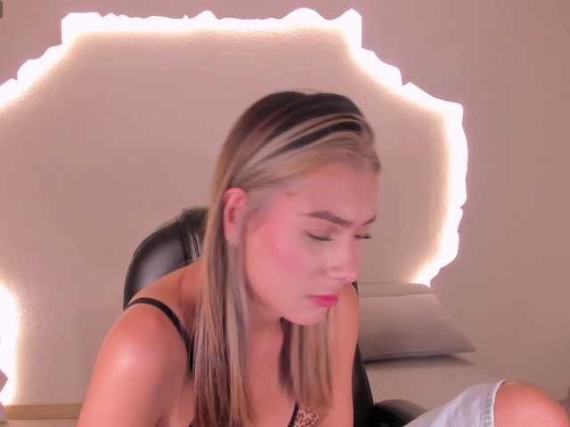 NiaSalvatore live cam on BongaCams