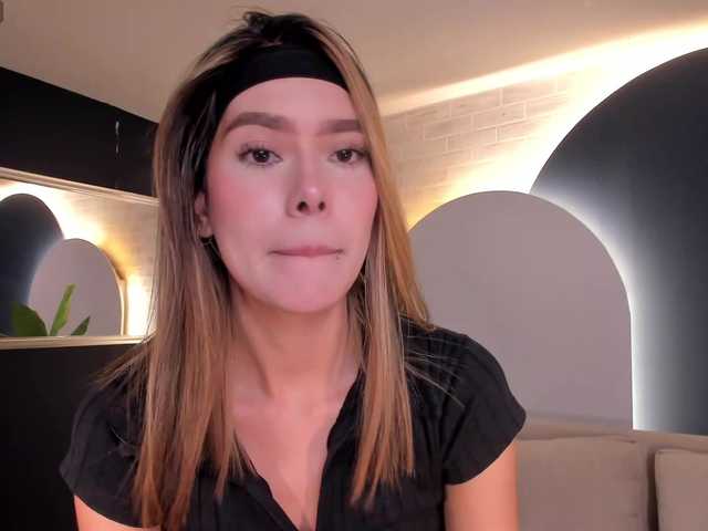 NiaSalvatore live cam on BongaCams