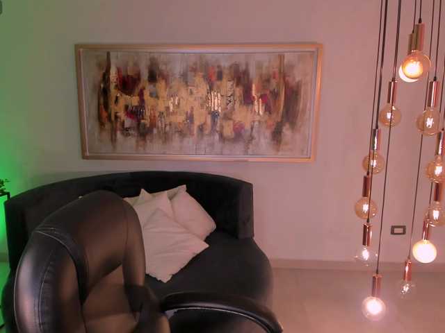 NiaSalvatore live cam on BongaCams