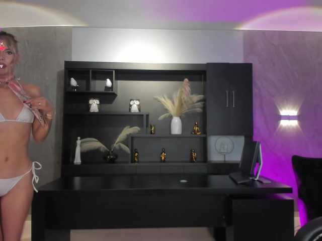 NiaSalvatore live cam on BongaCams