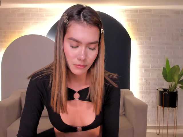 NiaSalvatore live cam on BongaCams