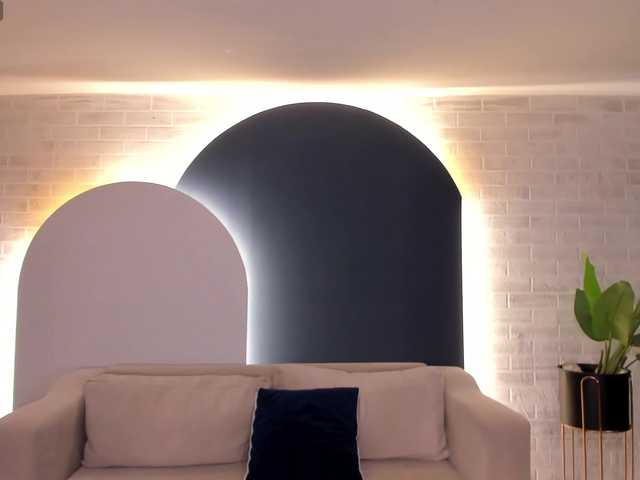 NiaSalvatore live cam on BongaCams