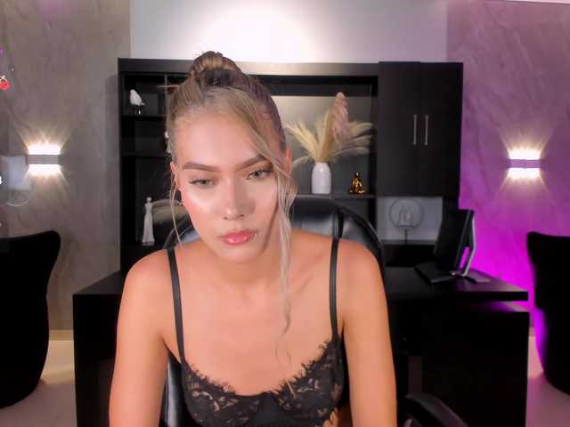 NiaSalvatore live cam on BongaCams