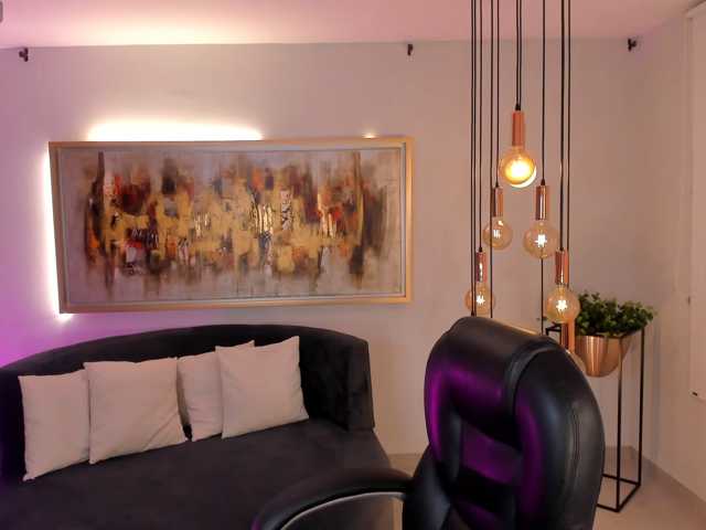 NiaSalvatore live cam on BongaCams