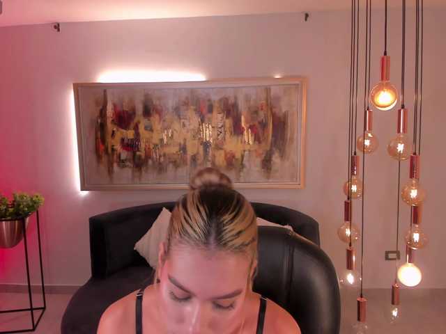 NiaSalvatore live cam on BongaCams