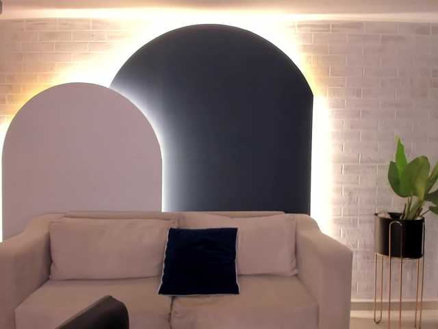 NiaSalvatore live cam on BongaCams