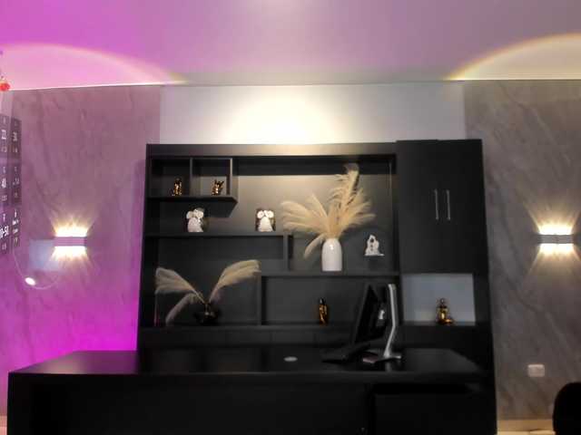 NiaSalvatore live cam on BongaCams