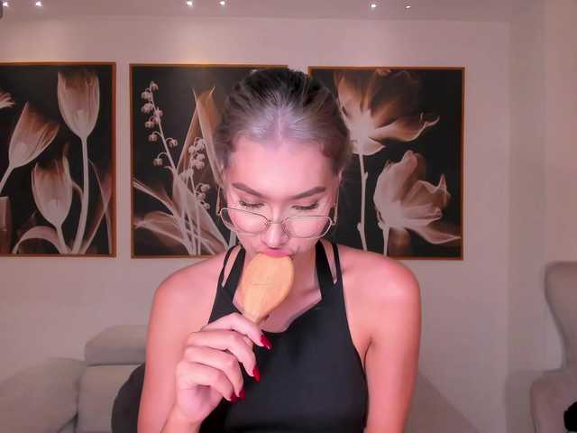 NiaSalvatore live cam on BongaCams