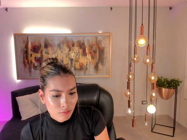 NiaSalvatore live cam on BongaCams