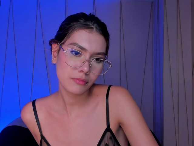NiaSalvatore live cam on BongaCams