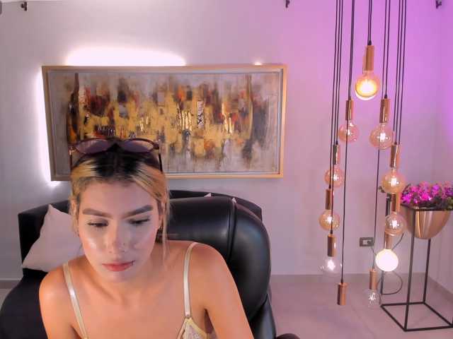 NiaSalvatore live cam on BongaCams
