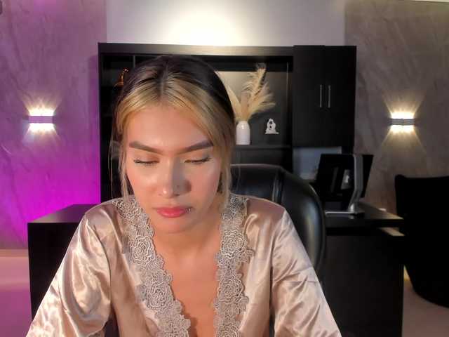 NiaSalvatore live cam on BongaCams