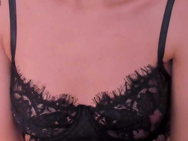 NiaSalvatore live cam on BongaCams
