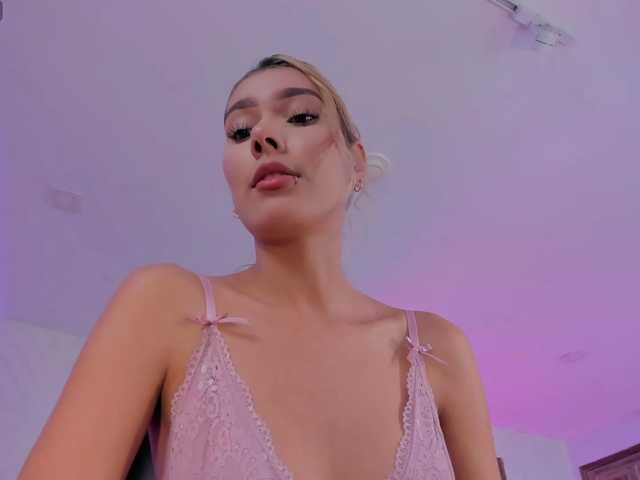 NiaSalvatore live cam on BongaCams