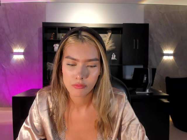 NiaSalvatore live cam on BongaCams