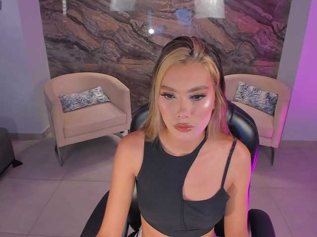 NiaSalvatore live cam on BongaCams