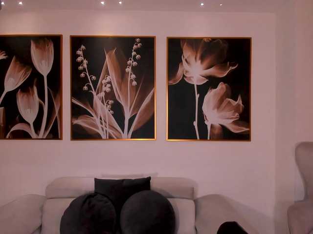 NiaSalvatore live cam on BongaCams