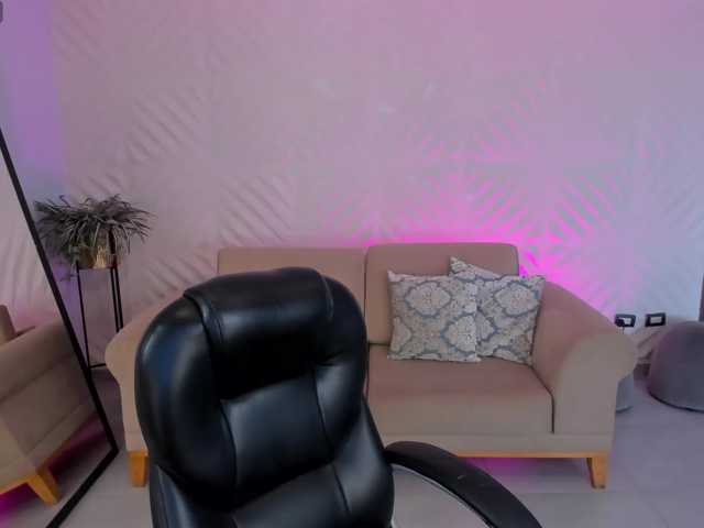 NiaSalvatore live cam on BongaCams