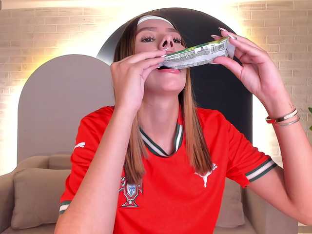 NiaSalvatore live cam on BongaCams