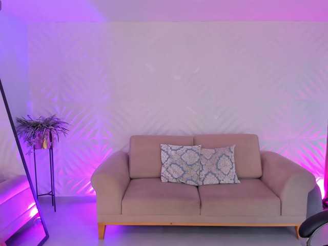NiaSalvatore live cam on BongaCams