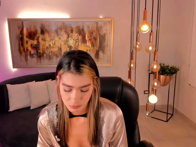 NiaSalvatore live cam on BongaCams