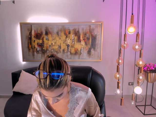 NiaSalvatore live cam on BongaCams