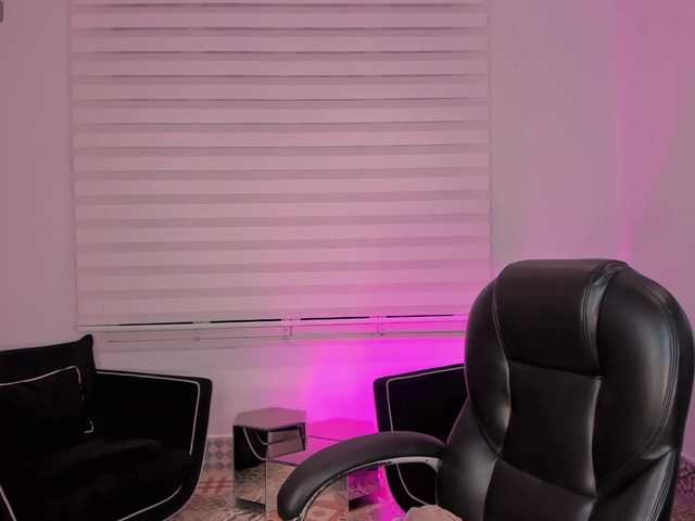 NiaSalvatore live cam