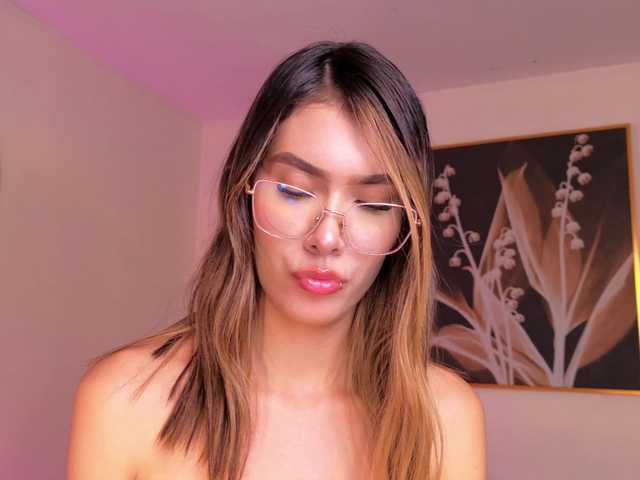 NiaSalvatore live cam on BongaCams