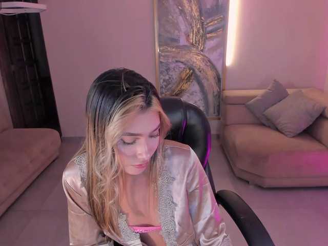 NiaSalvatore live cam on BongaCams