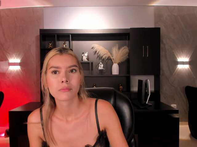 NiaSalvatore live cam on BongaCams