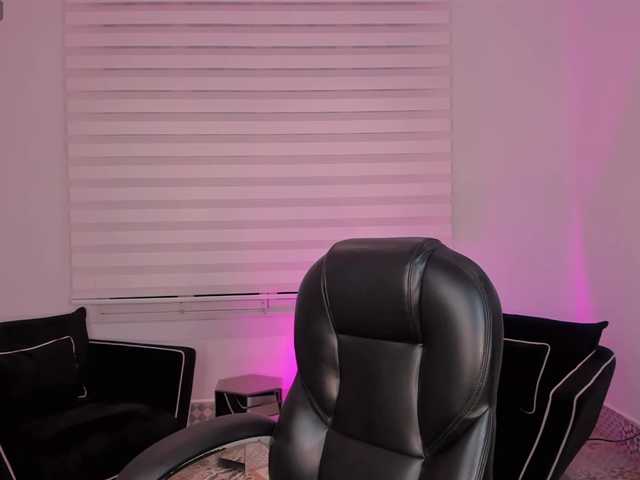 NiaSalvatore live cam on BongaCams