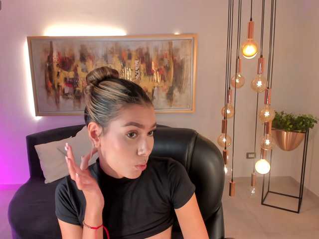 NiaSalvatore live cam on BongaCams