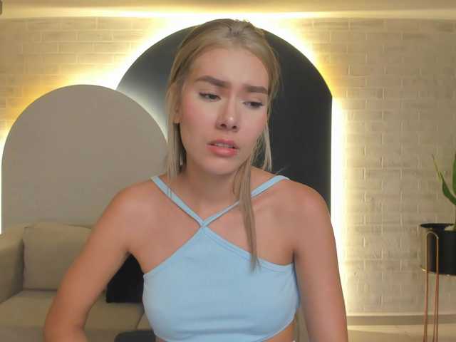 NiaSalvatore live webcam show