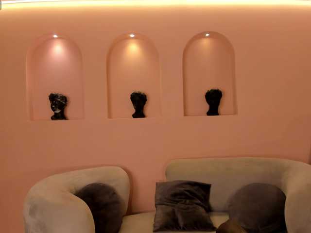 NiaSalvatore live webcam show