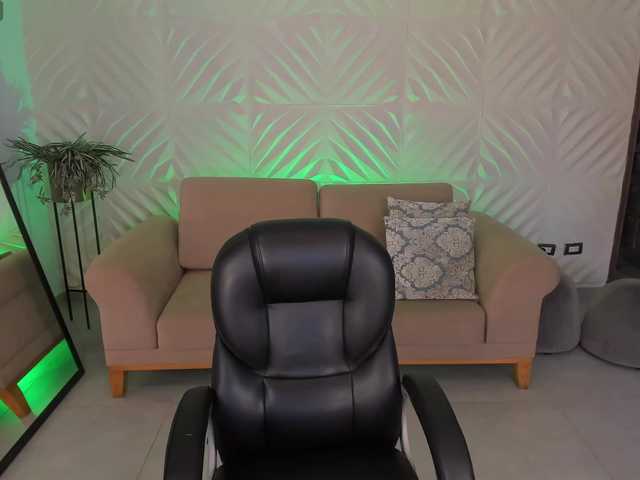 NiaSalvatore live cam on BongaCams
