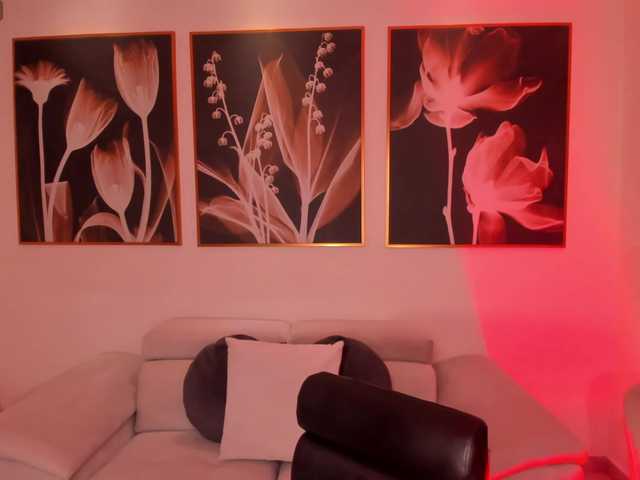 NiaSalvatore live cam on BongaCams
