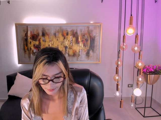 NiaSalvatore live cam on BongaCams