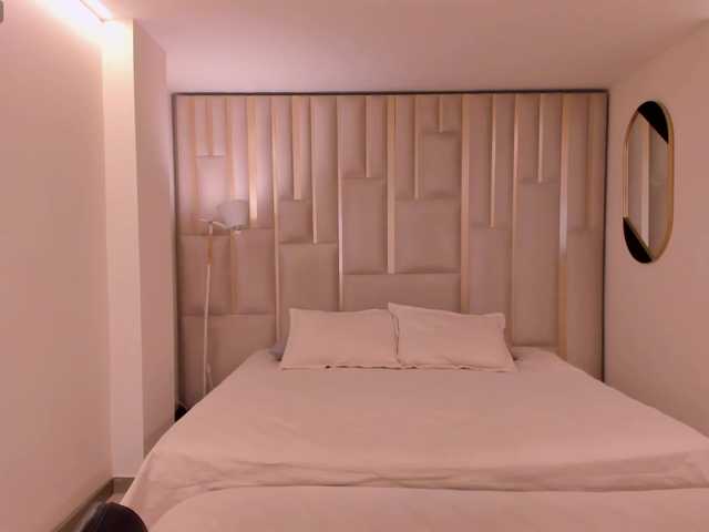 NiaSalvatore live cam on BongaCams