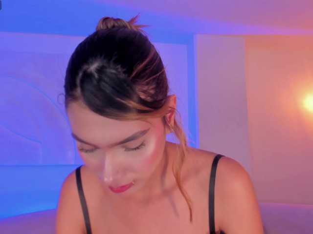 NiaSalvatore live cam on BongaCams