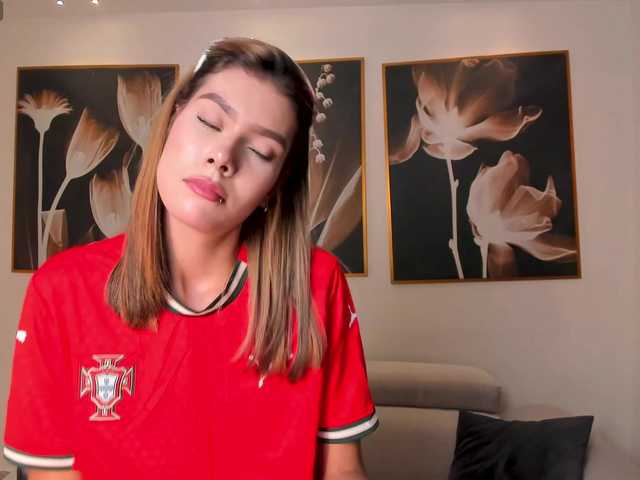 NiaSalvatore live cam on BongaCams