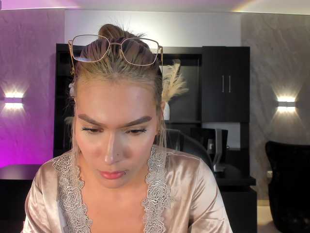 NiaSalvatore live cam on BongaCams