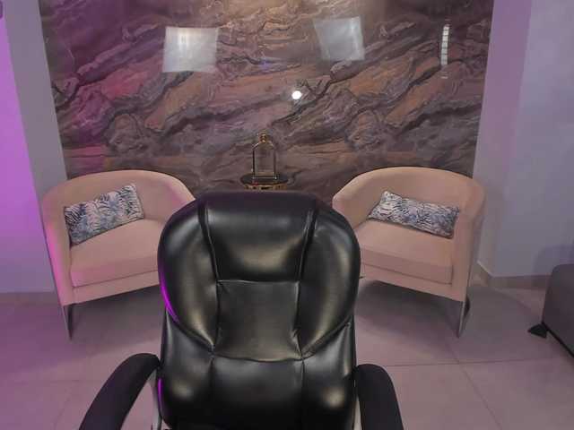 NiaSalvatore live cam on BongaCams