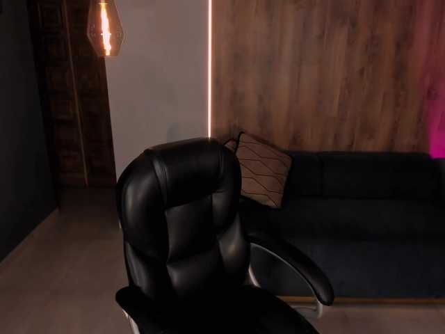 NiaSalvatore live cam preview