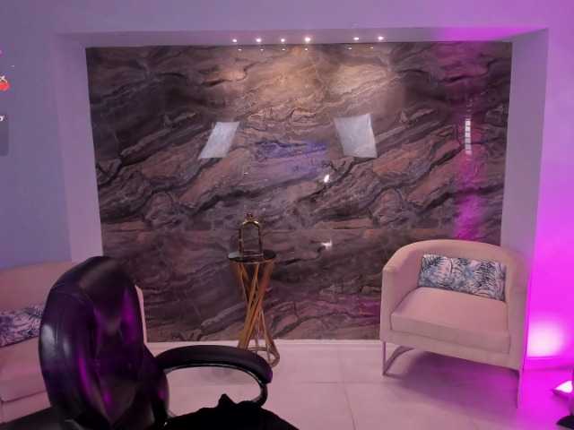 NiaSalvatore live cam on BongaCams