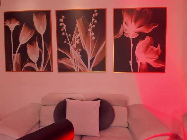 NiaSalvatore live cam on BongaCams
