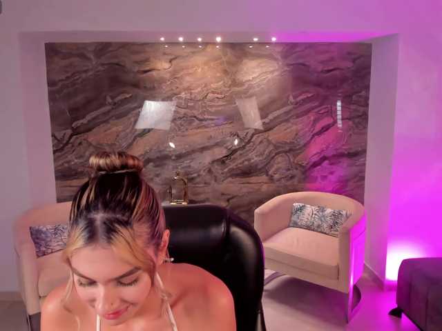 NiaSalvatore live cam on BongaCams