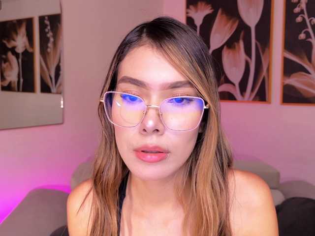 NiaSalvatore live cam on BongaCams