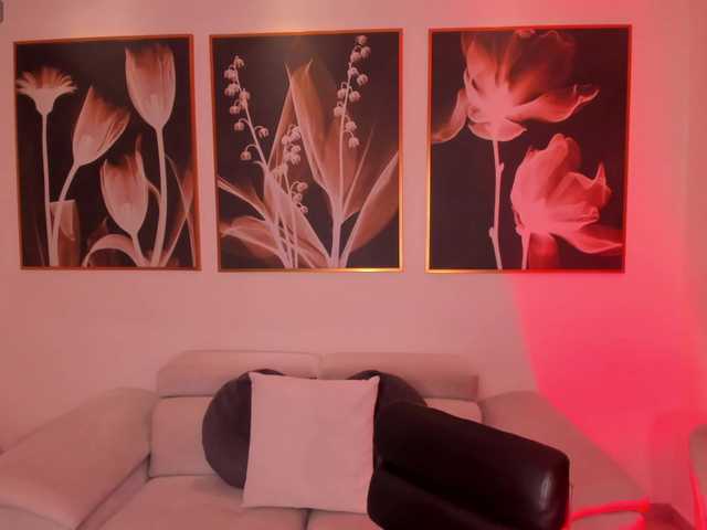 NiaSalvatore live cam on BongaCams
